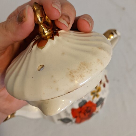 Vintage Sadler England Swirl Teapot White w Red Rose Classic Decor Kitchen - Picture 7 of 10